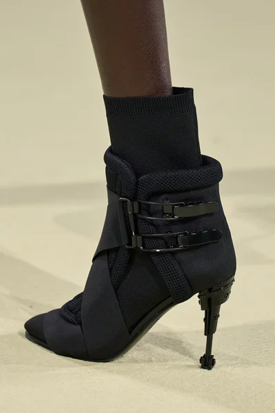 Look 217